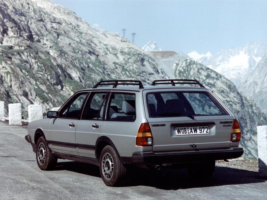  Volkswagen Passat Variant Syncro 1984 года  (фото 15 из 16)